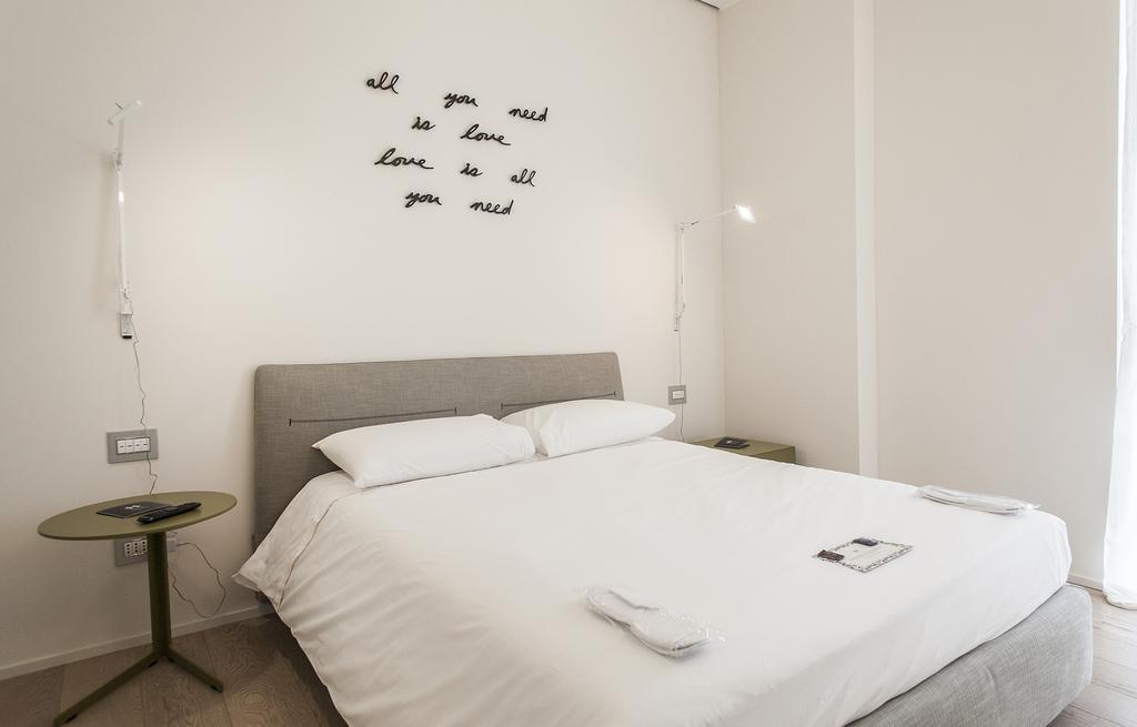 Hemeras Boutique Homes - Design Flats Near The City Center Мілан Екстер'єр фото