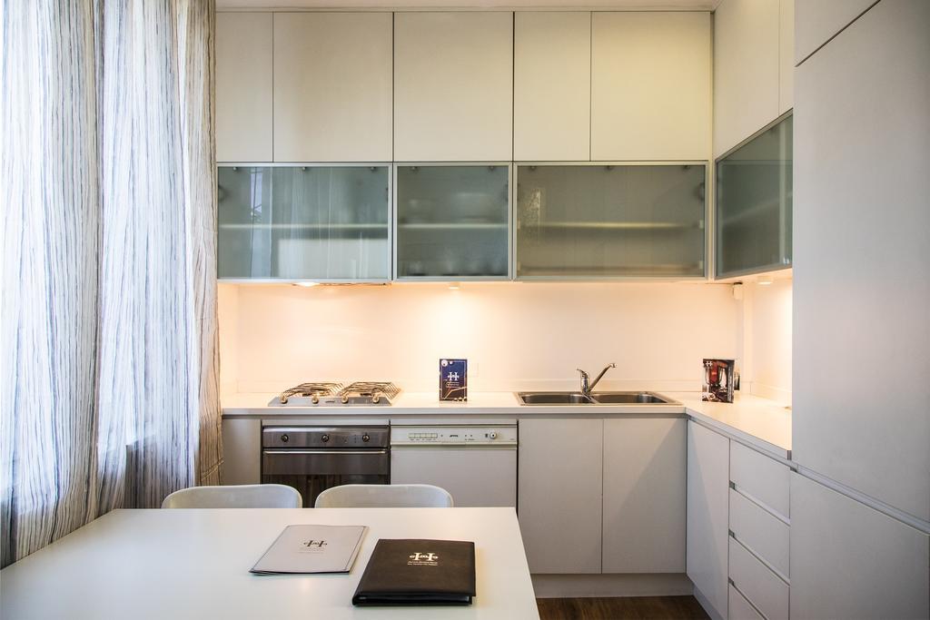 Hemeras Boutique Homes - Design Flats Near The City Center Мілан Екстер'єр фото