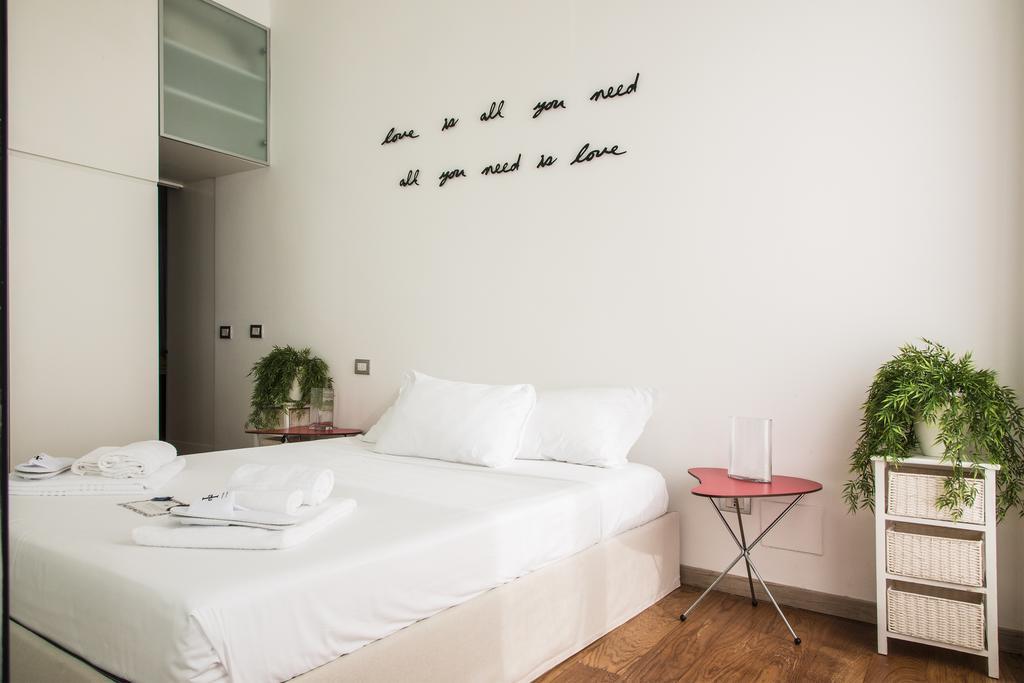 Hemeras Boutique Homes - Design Flats Near The City Center Мілан Екстер'єр фото