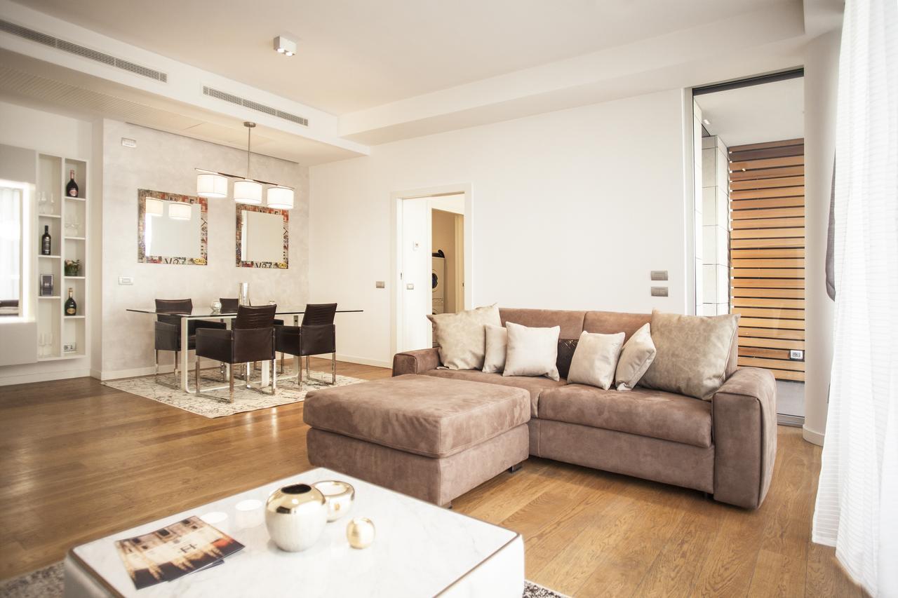 Hemeras Boutique Homes - Design Flats Near The City Center Мілан Екстер'єр фото