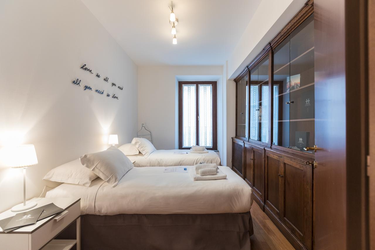 Hemeras Boutique Homes - Design Flats Near The City Center Мілан Екстер'єр фото